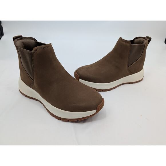 NWOB Kizik Toronto Leather Slip-on Chelsea Boots Coffee Brown Women 7 Men 5.5 - Picture 1 of 8